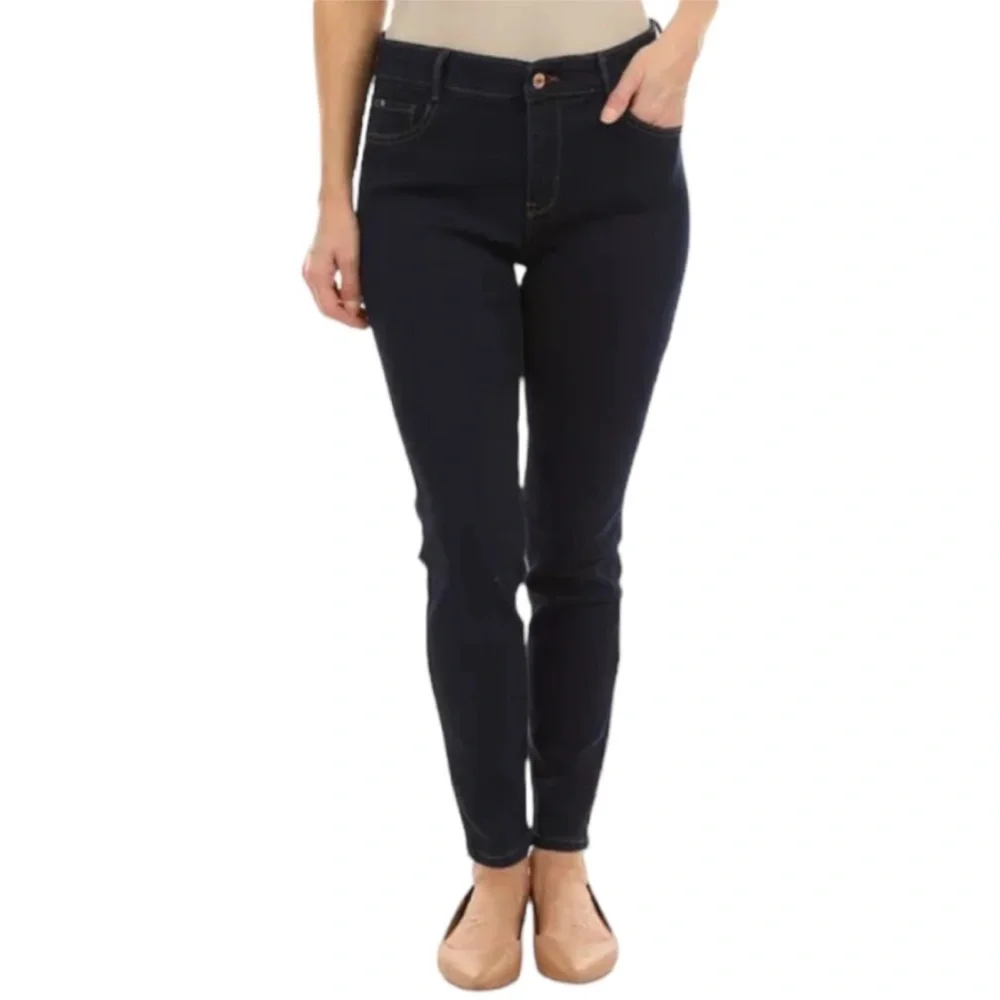 Curve Appeal Women's Dark Blue Jeans Size 4